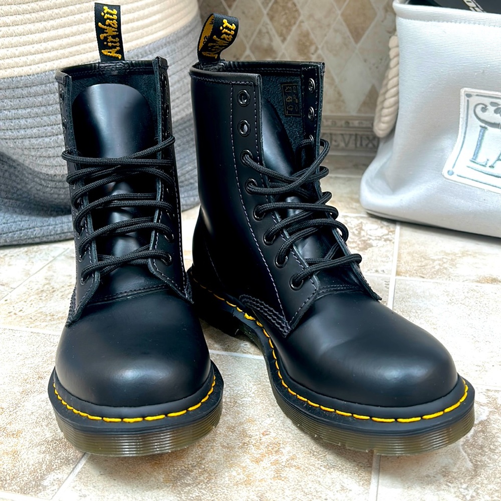 Dr. Martens Air Wair